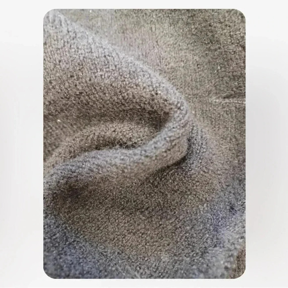 Squaw Valley Vintage Black 100% Wool Cardigan  Size Large Petite - Picture 9 of 9